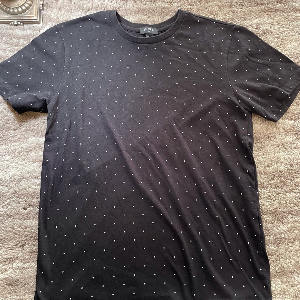 Forever 21 t-shirt